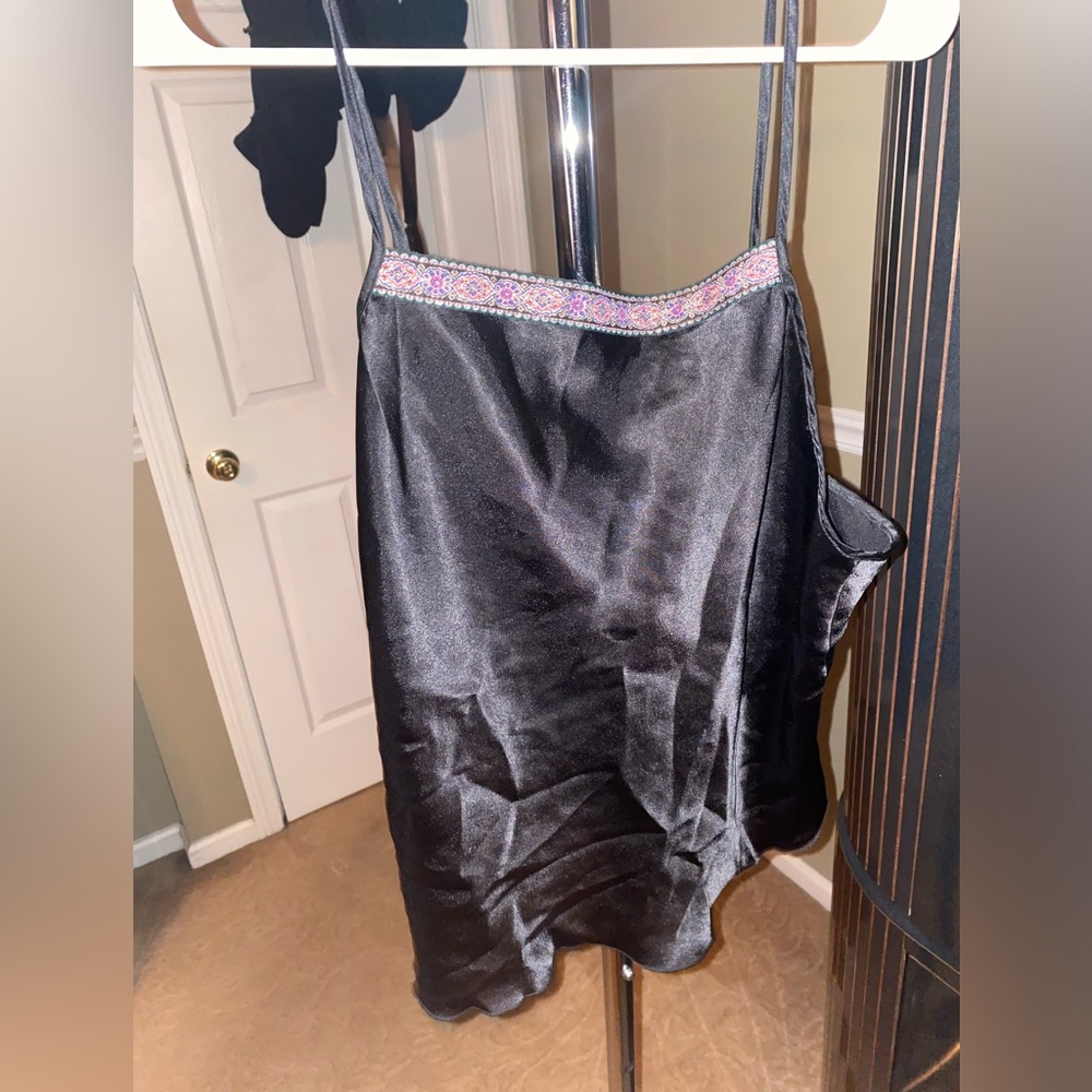 Tank top - Picture 2 of 4